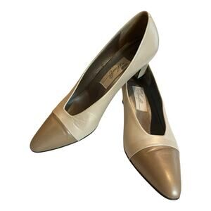 MAGIK BY AMALFI VINTAGE ITALY LEATHER SOLES womens shoes SIZE 8.5 AA HEELS